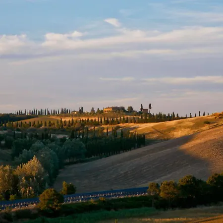 Semesterbostad In Tuscany Near Siena's Charm *