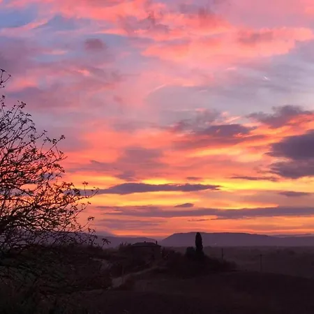 Hébergement de vacances In Tuscany Near Siena's Charm